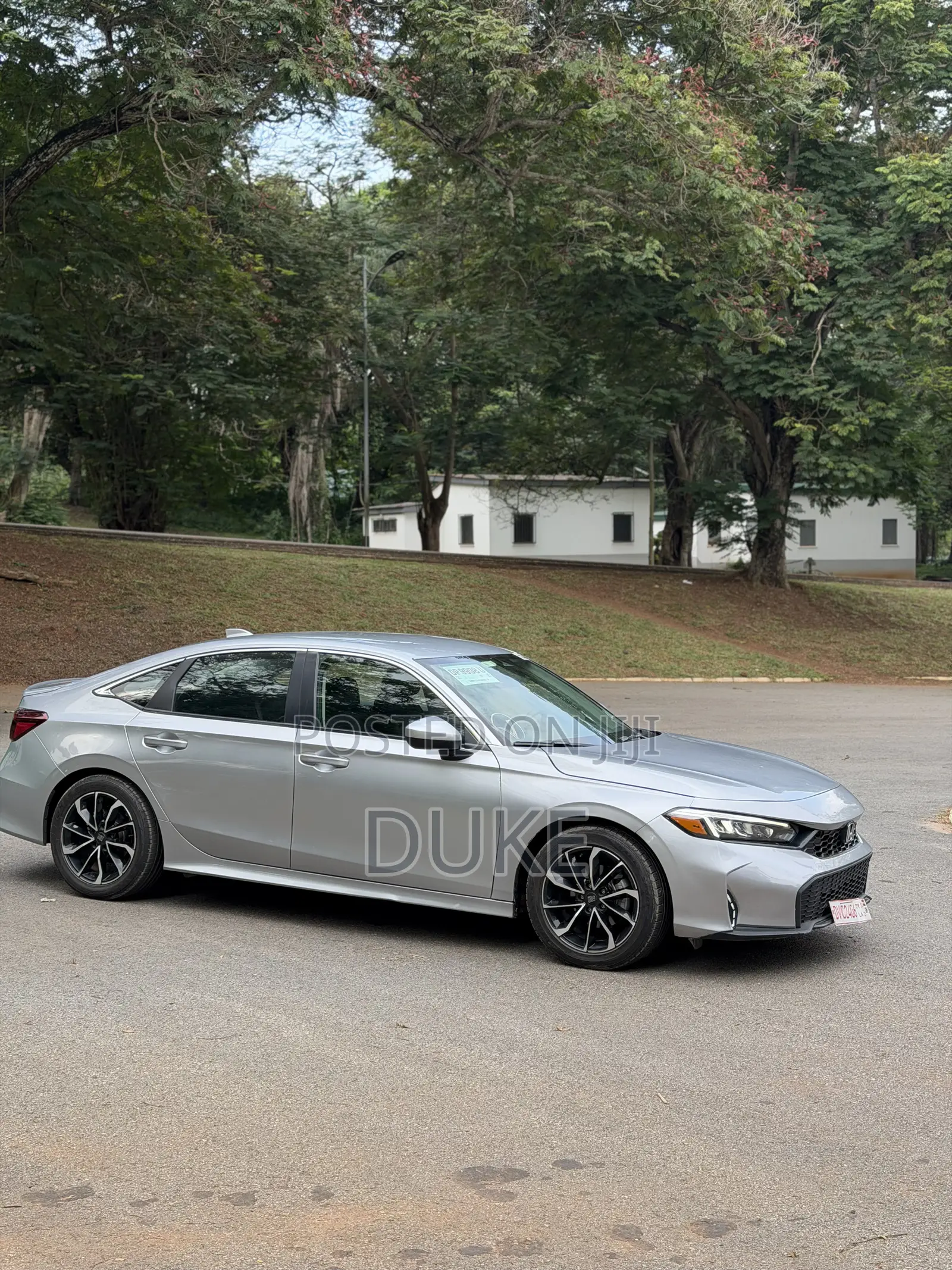 Honda Civic LX CVT 2025 Silver