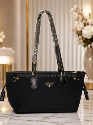 Ladies Leather Handbag