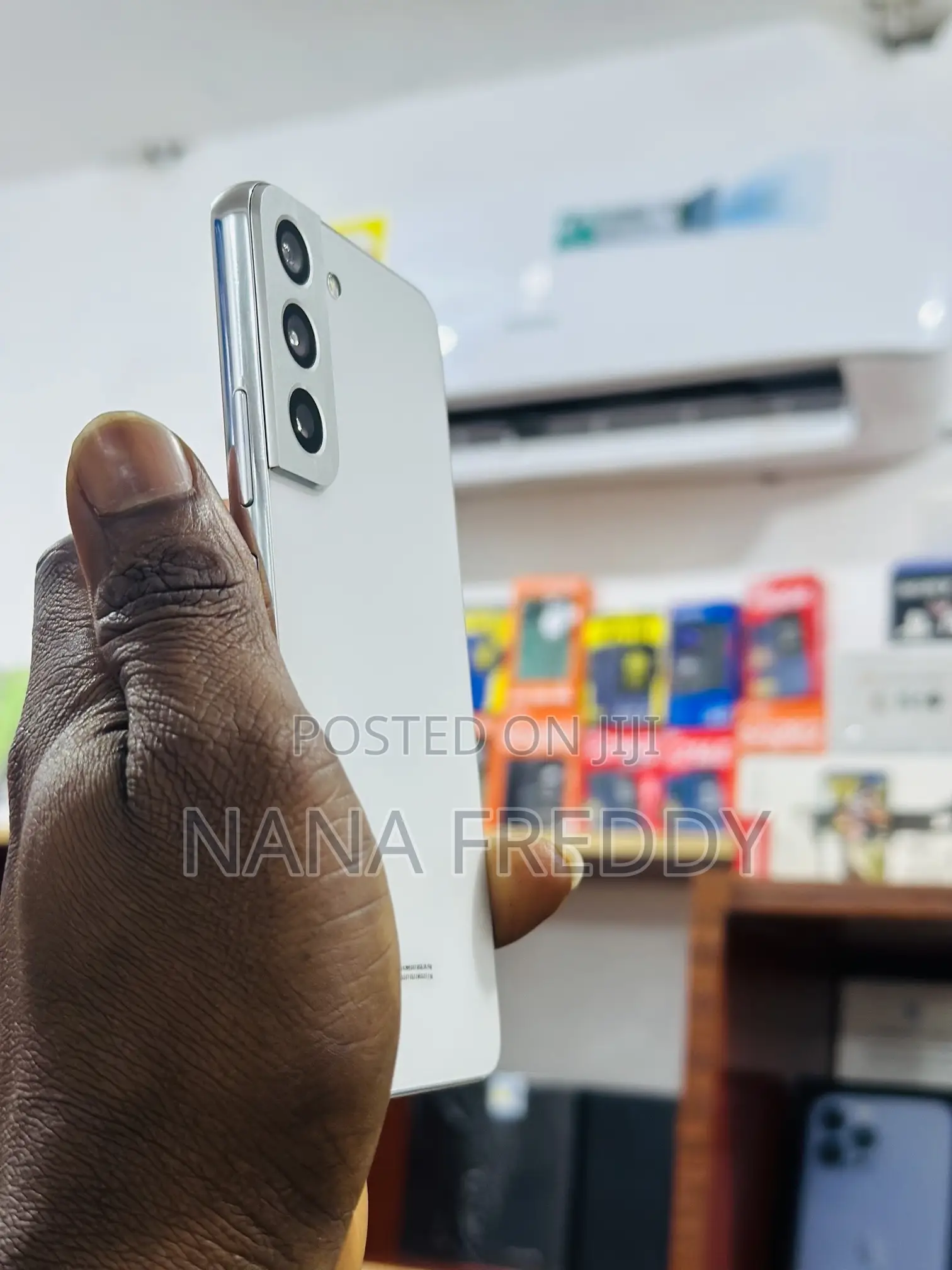 New Samsung Galaxy S22 5G 128 GB White