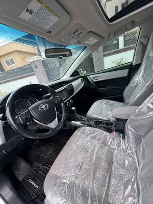 Toyota Corolla 2015 White