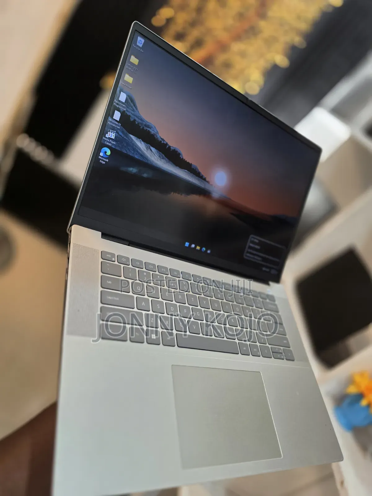 Laptop Dell Inspiron 16 5635 8GB AMD Ryzen 7 SSD 512GB