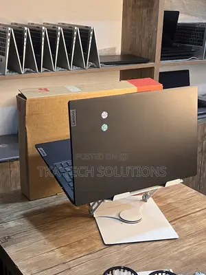 Laptop Lenovo V15 16GB Intel Core i5 SSD 512GB