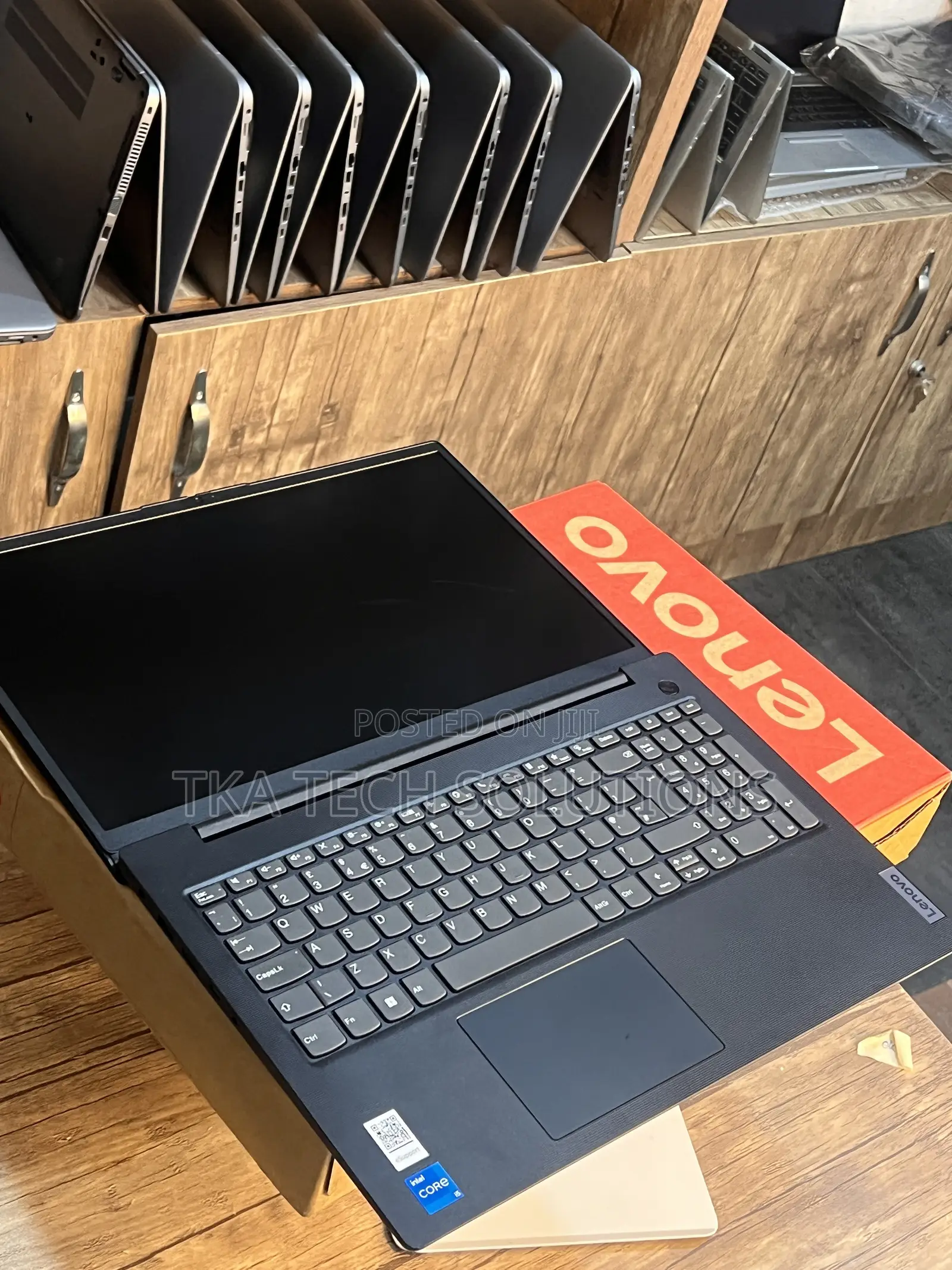 Laptop Lenovo V15 16GB Intel Core i5 SSD 512GB