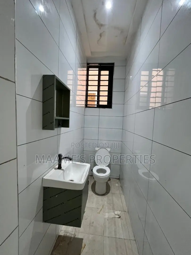 2bdrm Apartment in Adjiriganor for rent