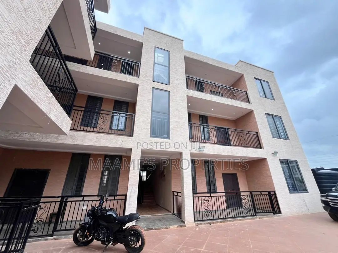 2bdrm Apartment in Adjiriganor for rent