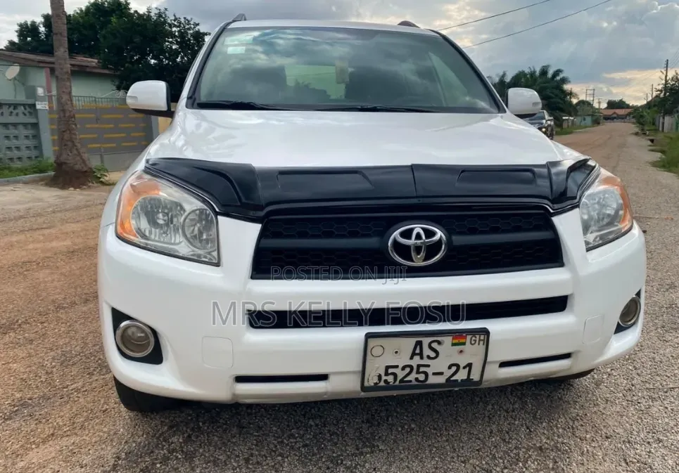 Toyota RAV4 2012 White
