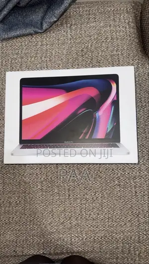New Laptop Apple MacBook Pro 2022 M2 8GB Apple M2 SSD 512GB