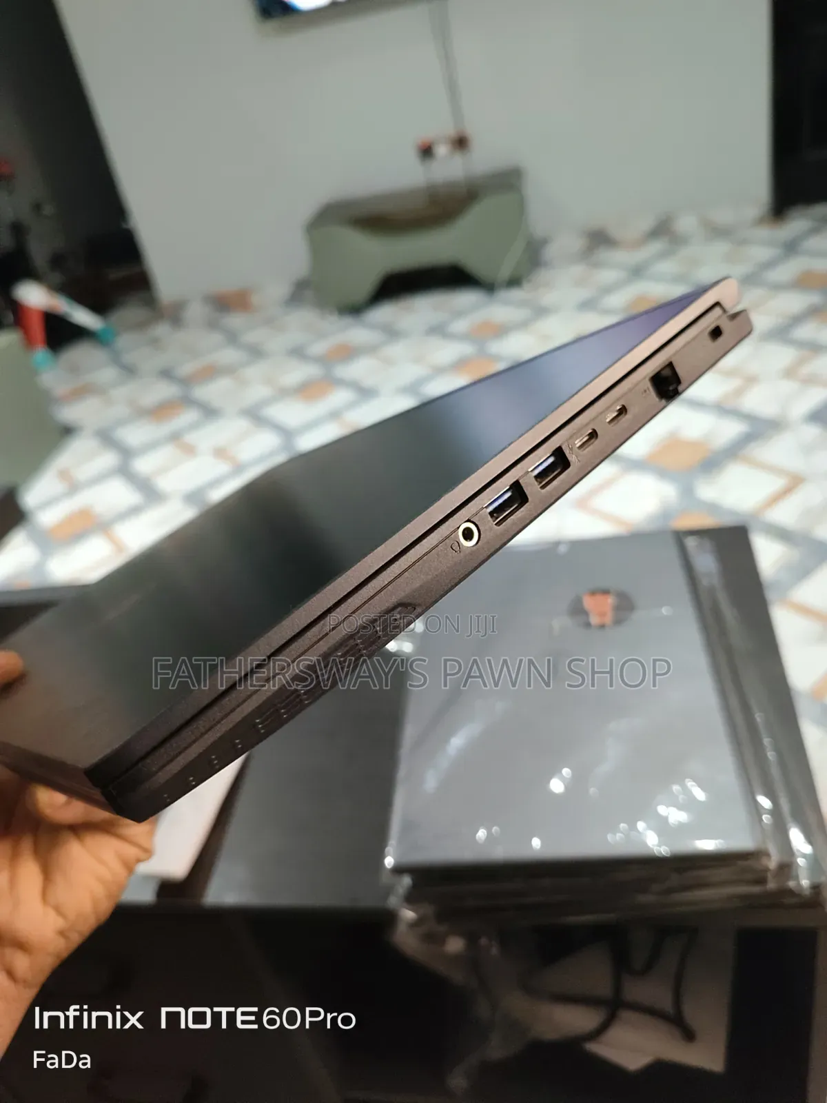 Laptop MSI GF65 Thin 10UE 16GB Intel Core i5 SSD 512GB