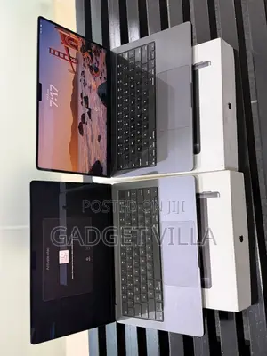 Laptop Apple MacBook Pro 2025 M5 16GB Apple M5 SSD 512GB