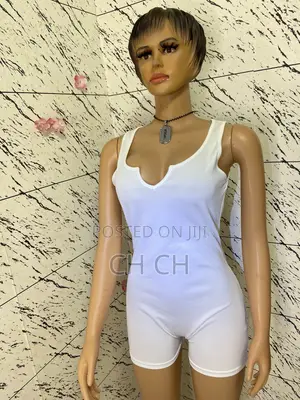 Effortlessly Stunning White Sleeveless Rompe Short Jumpsuit