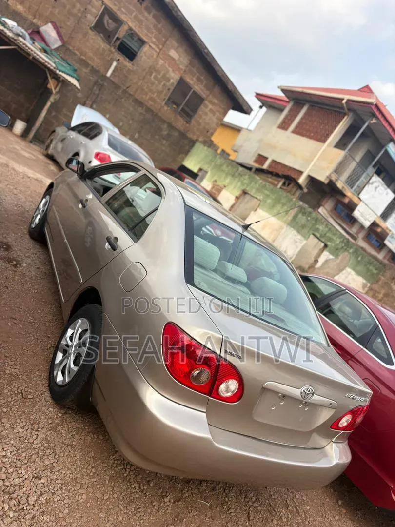 Toyota Corolla 2008 Gold