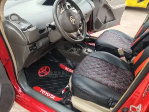 Toyota Vitz 2010 Red