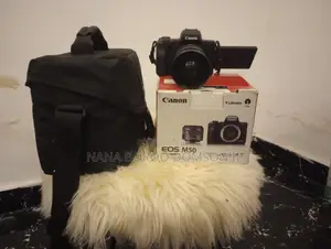 Canon EOS M50, Mirrorless