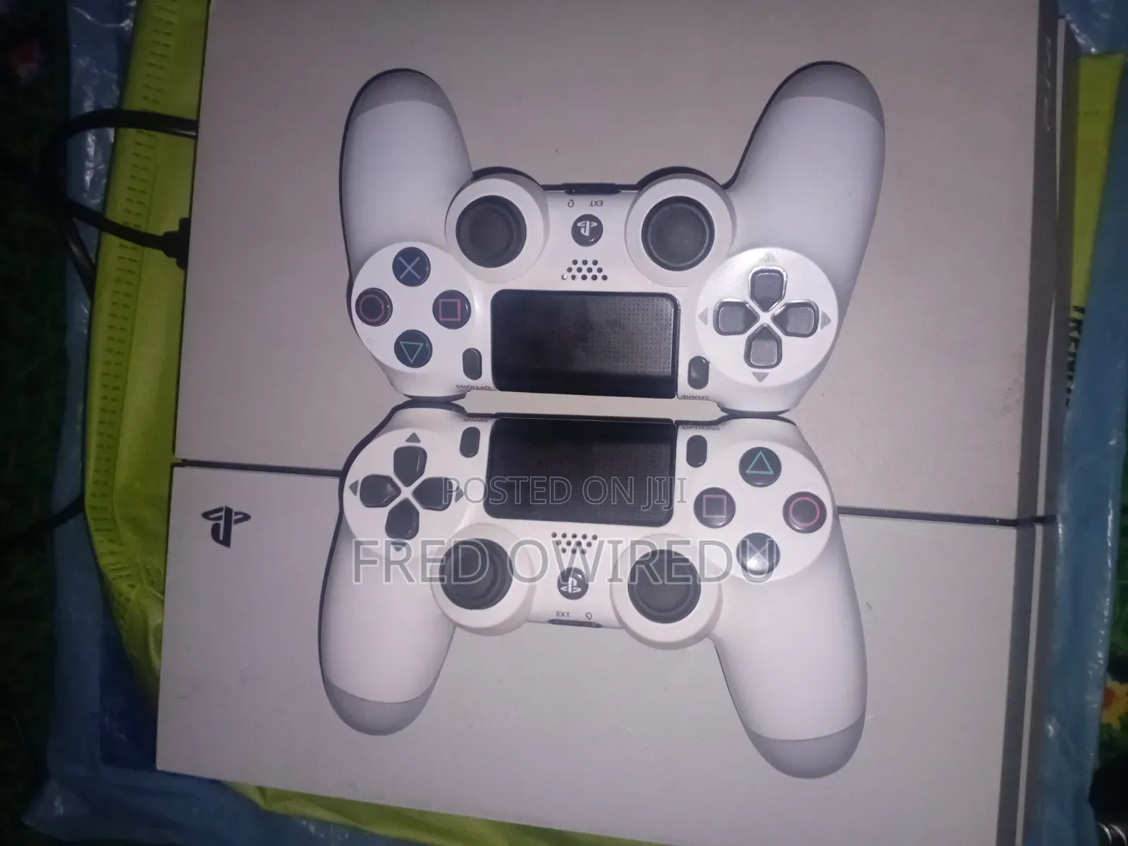 Play Station 4