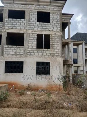 12bdrm Block of Flats in Peace, Atwima Kwanwoma for sale