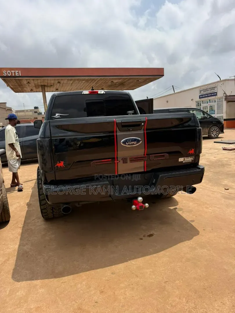 Ford F-150 XLT 4x4 SuperCrew Cab Styleside 6.5 ft. box 157 in. WB 2018