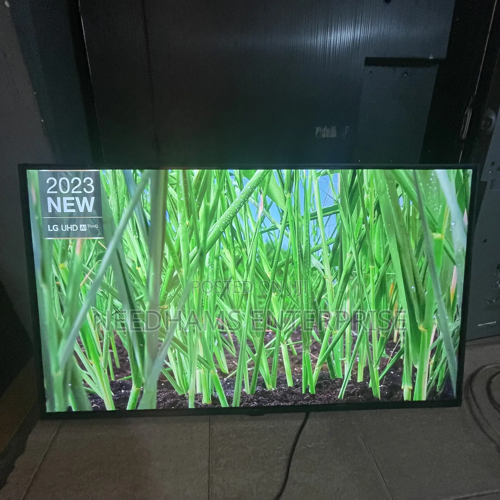 43 Inches LG Edgeless Uhd Smart TV