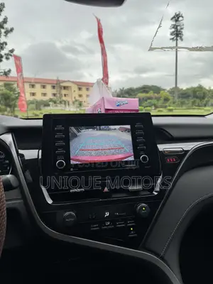 Toyota Camry SE 2021 Red