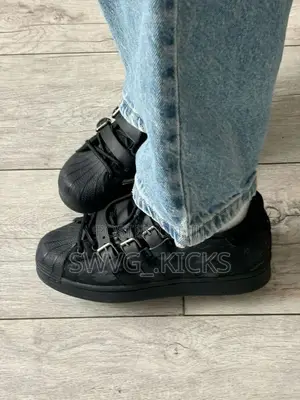 Adidas Superstar "Rabbit Hole"