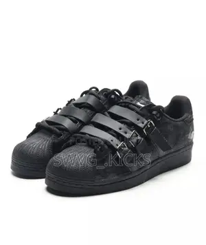 Adidas Superstar "Rabbit Hole"
