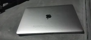 Laptop Apple MacBook 2016 8GB Intel Core i3 HDD+SSD 256GB