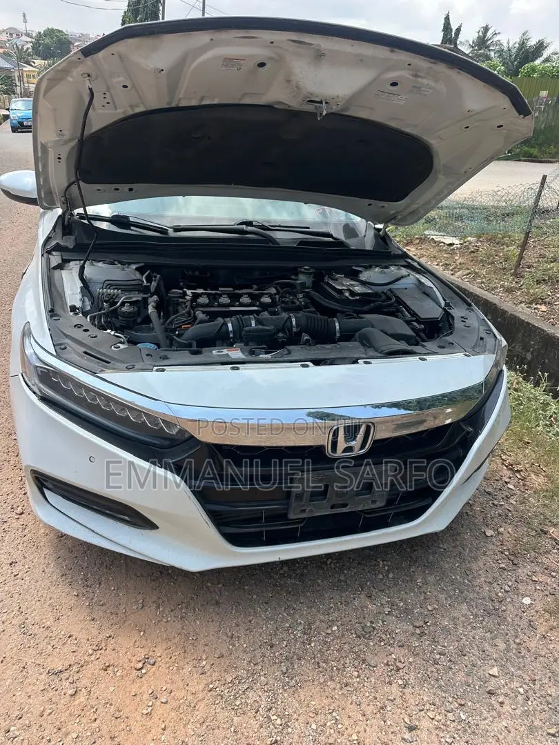 Honda Accord Touring 2018 White