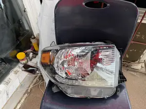Toyota Tundra 2016,2017,2018 Headlight