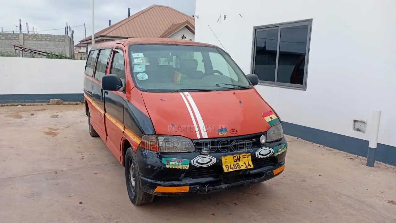 Toyota HiAce 2004 Orange