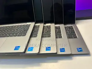 Laptop Dell Latitude 5320 2-in-1 8GB Intel Core i5 SSD 256GB