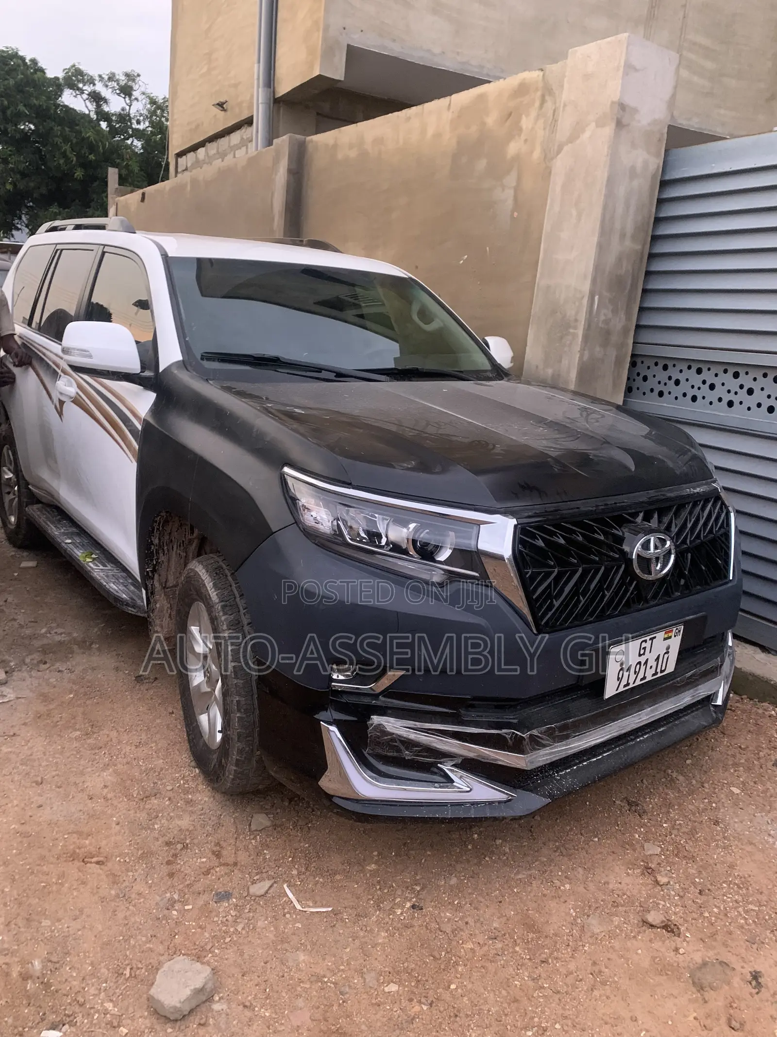 Land Cruiser Prado 2010-2016 Upgraded to 2021 Body Kit