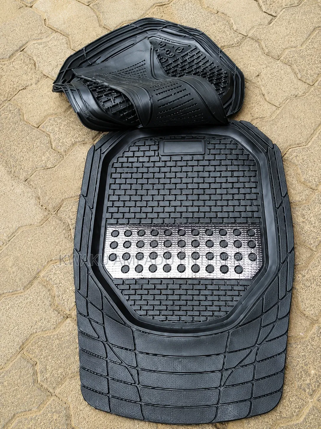 Shinning Floor Mat