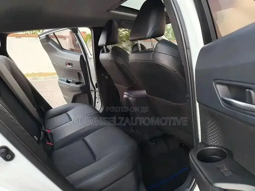 Toyota C-HR 2019 White