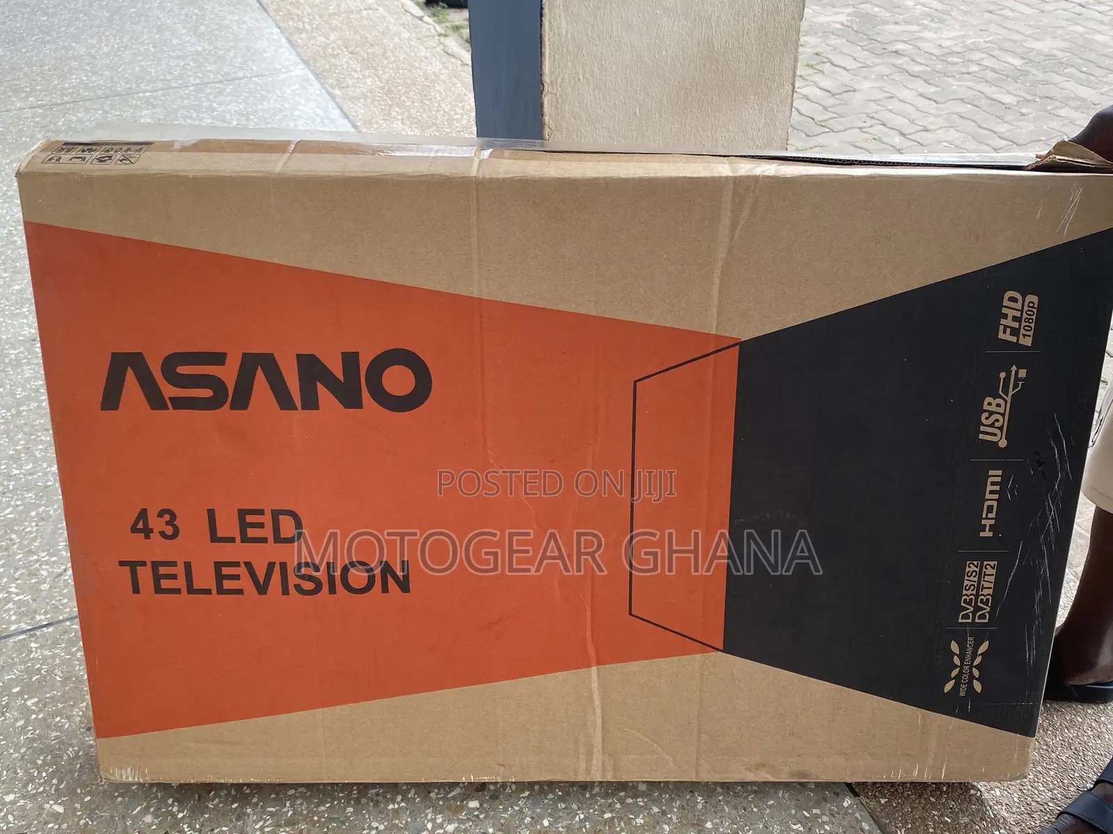 ASANO 43′′ LED TV – Excellent Condition + Original Box