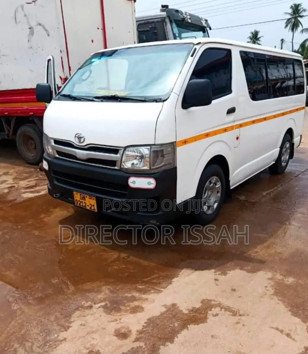 Toyota HiAce 2012 White