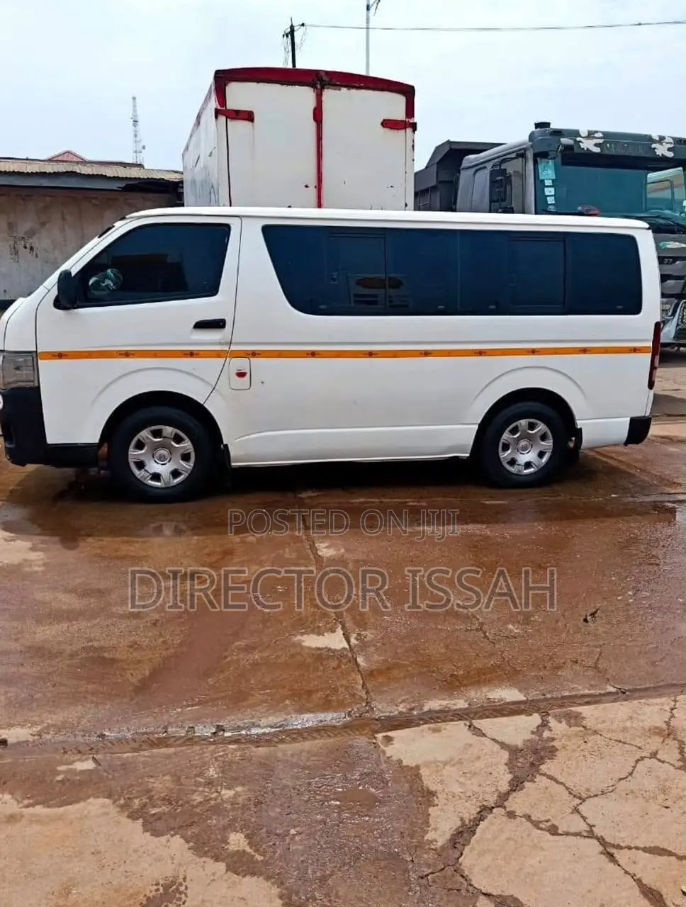 Toyota HiAce 2012 White
