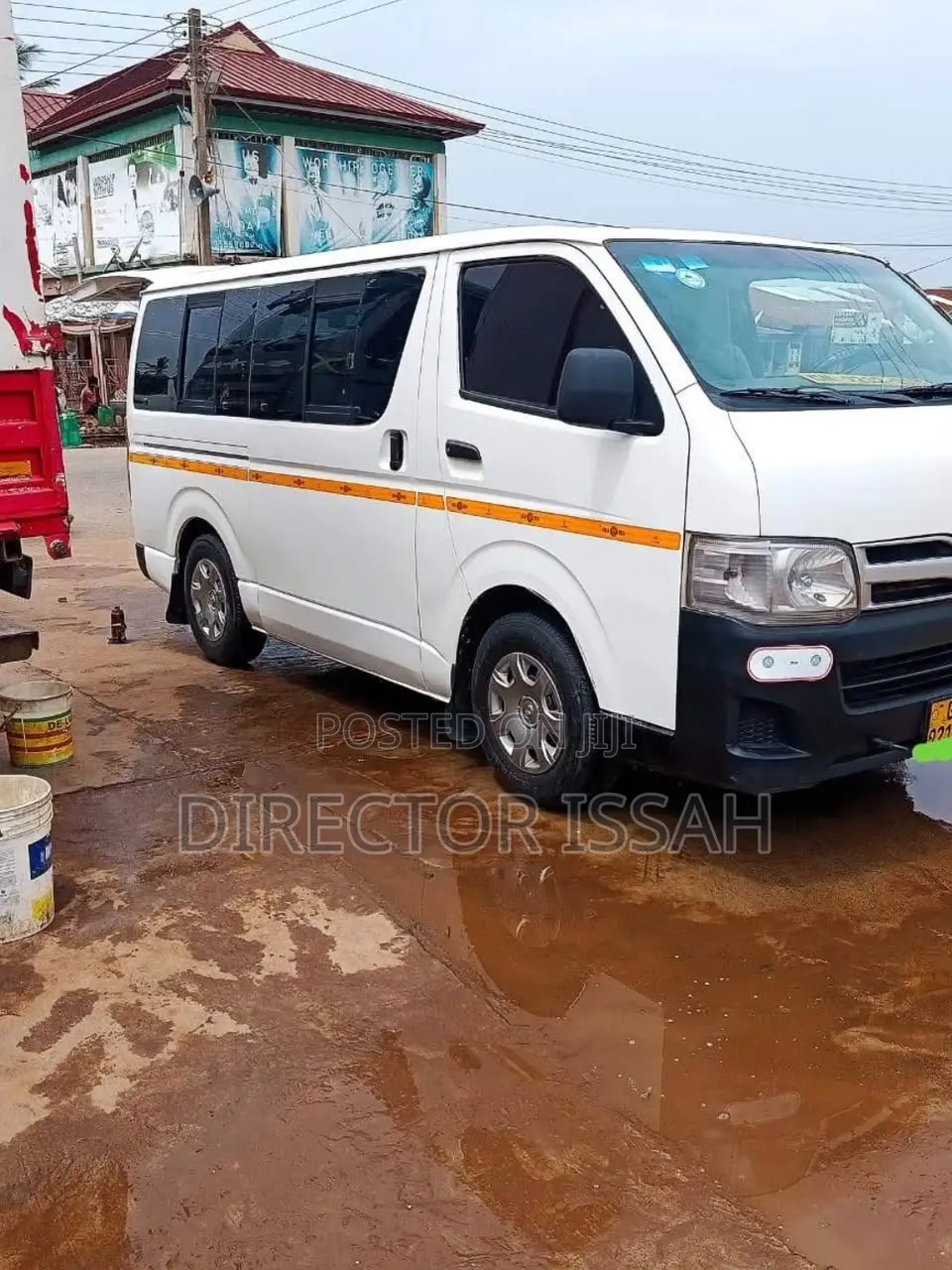 Toyota HiAce 2012 White