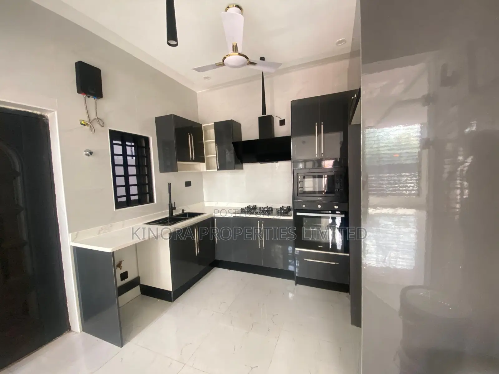 4bdrm Duplex in Spintex for rent
