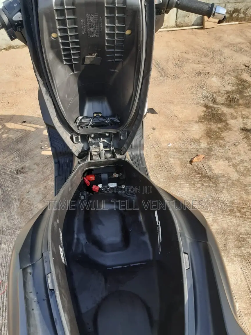Honda 2023 Black