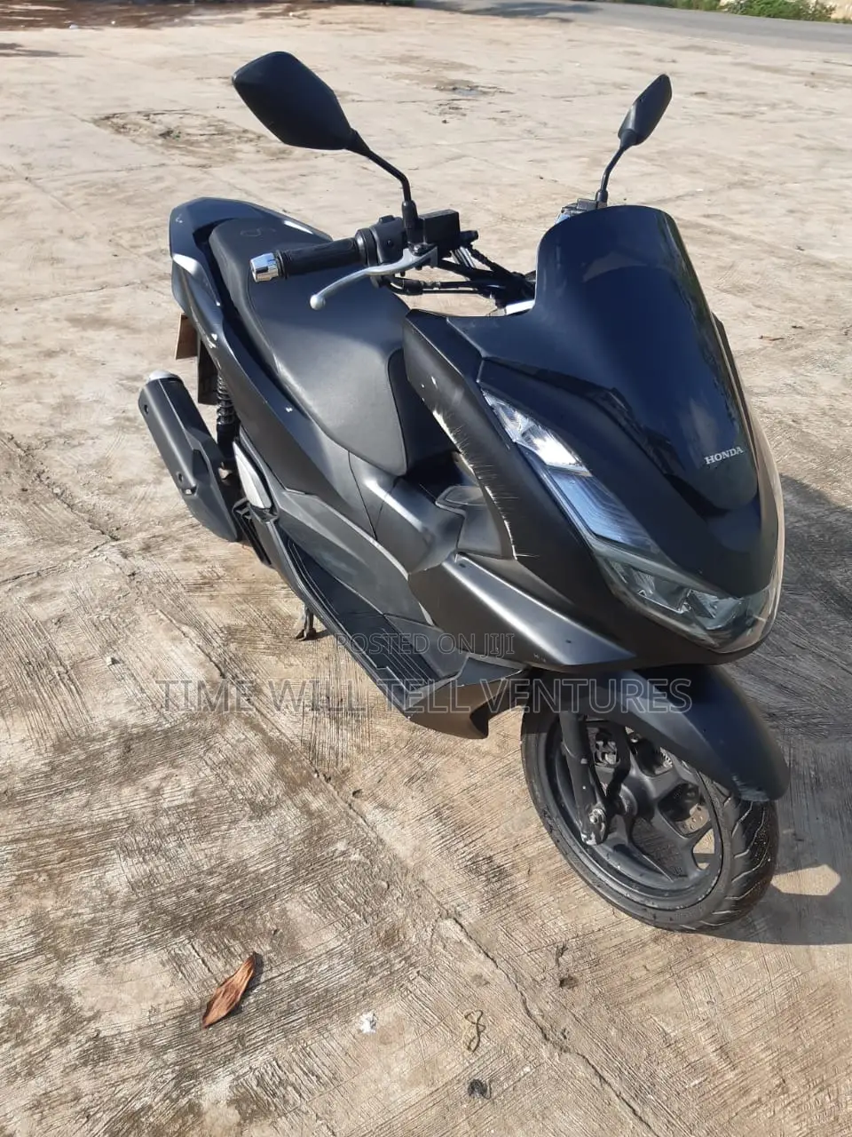 Honda 2023 Black