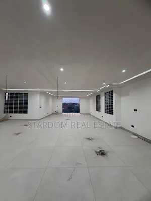 7bdrm Mansion in Adjiringanor, Ability for sale
