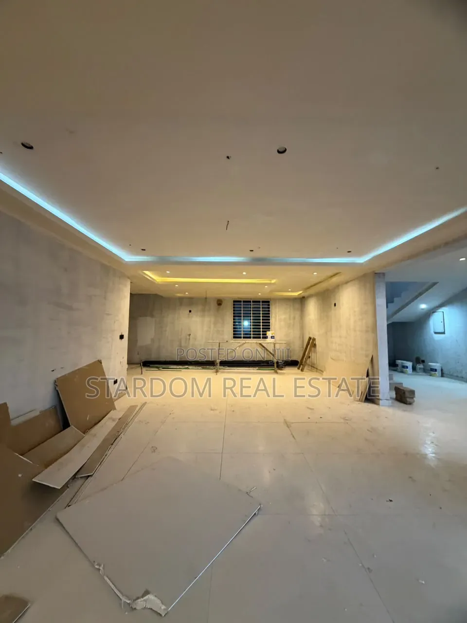 7bdrm Mansion in Adjiringanor, Ability for sale
