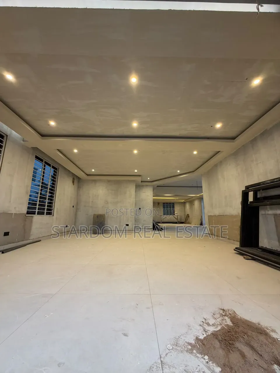 7bdrm Mansion in Adjiringanor, Ability for sale