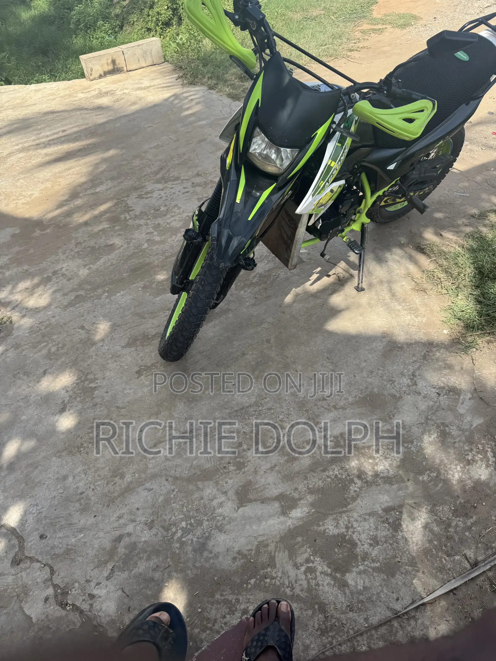 Apsonic AP200GY-9 2025 Green