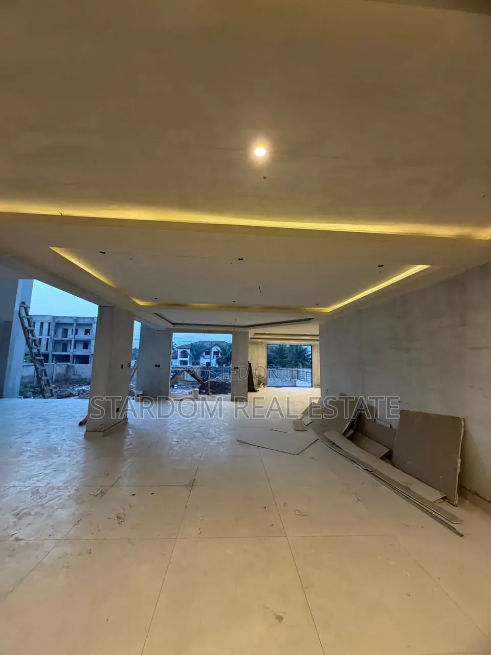7bdrm Mansion in Adjiringanor, Ability for sale