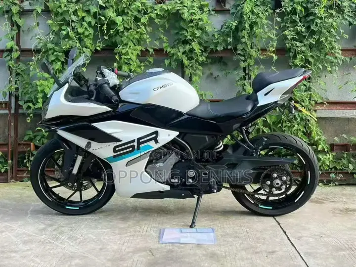 CFMoto 300SR 2025