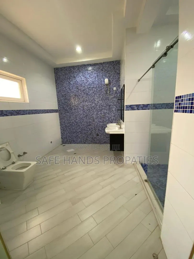 Furnished 4bdrm House in Hills, Accra Metropolitan for sale