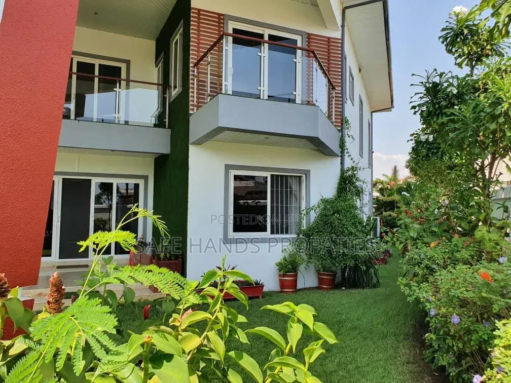 Furnished 4bdrm House in Hills, Accra Metropolitan for sale