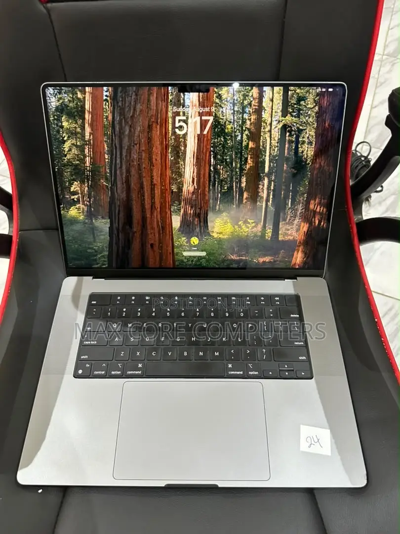 Laptop Apple MacBook Pro 2021 M1 Max 32GB Apple M1 Max SSD 1T
