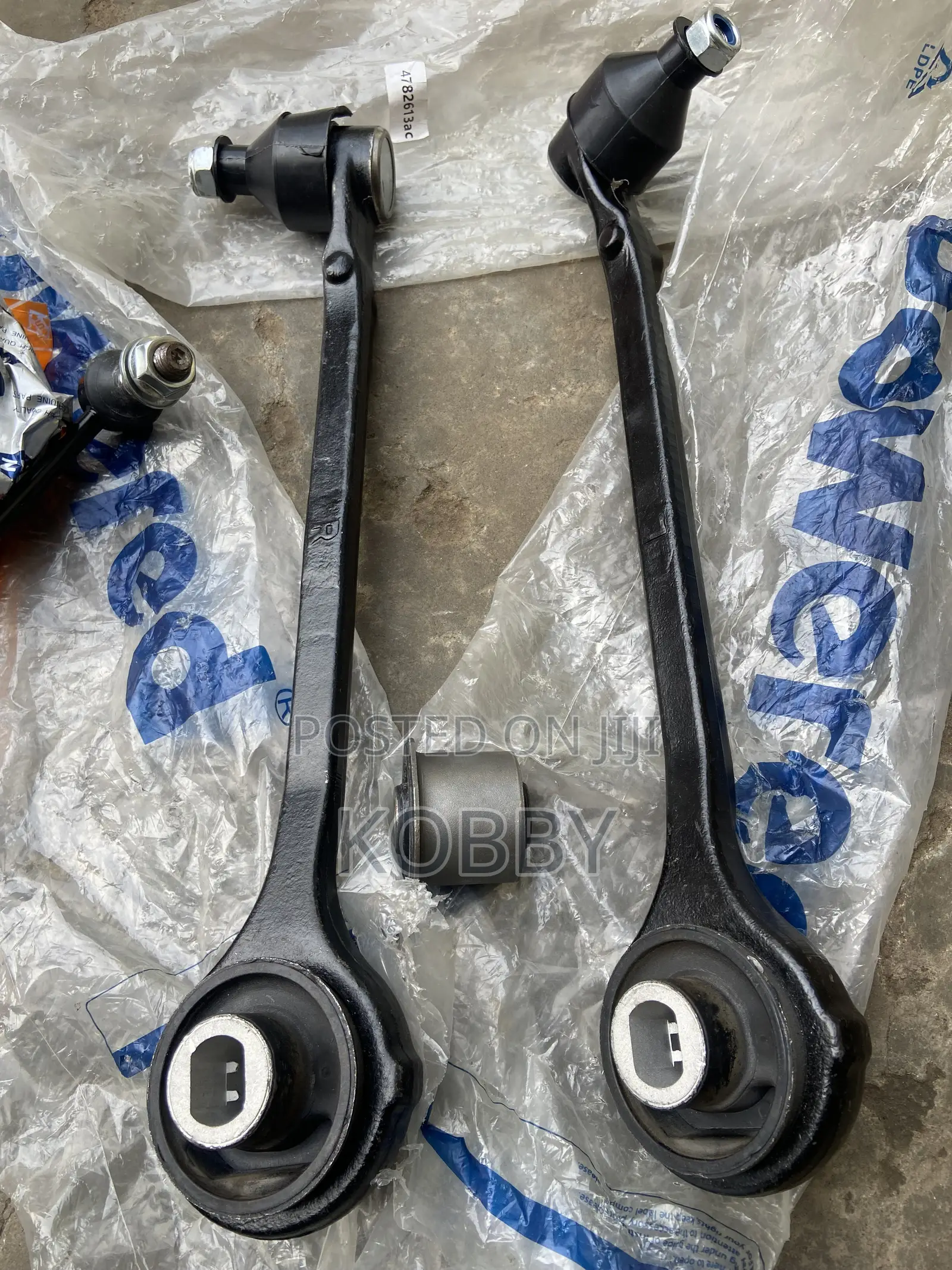 Chrysler 300 2007,2009,2011,2012,2013,2014,2015,2016,2017 Lower Arm