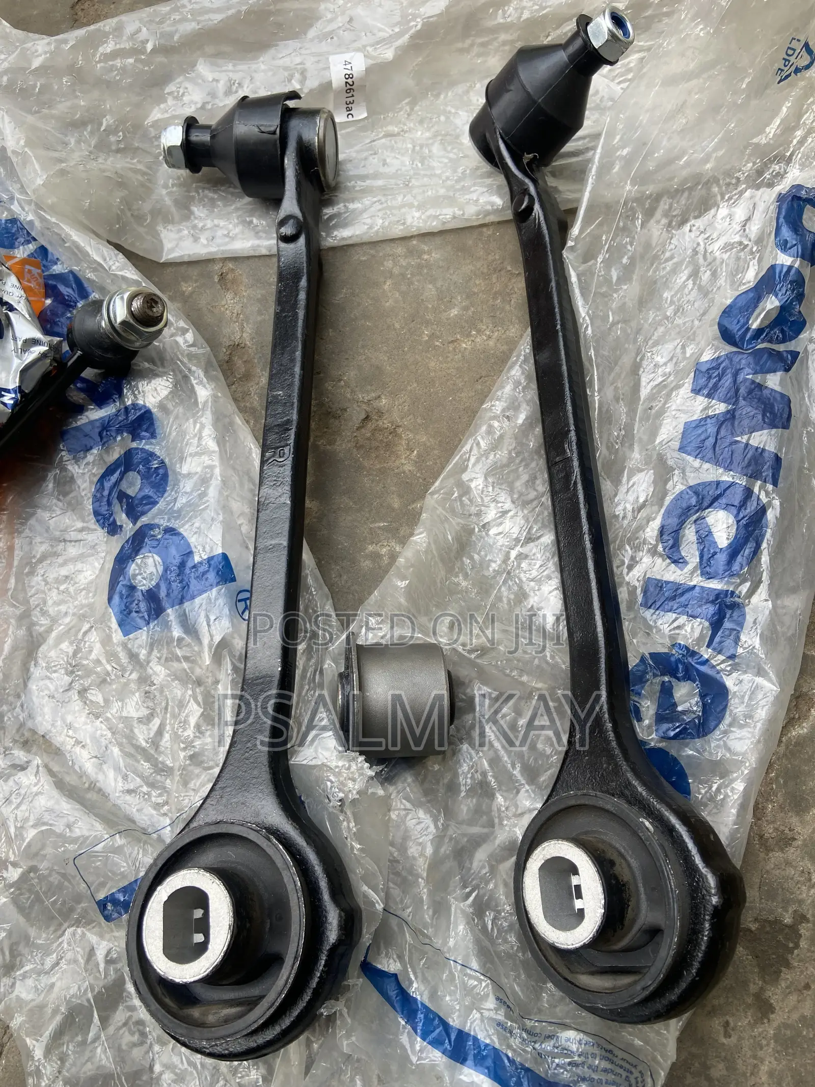 Chrysler 300 2007,2009,2011,2012,2013,2014,2015,2016,2017 Lower Arm